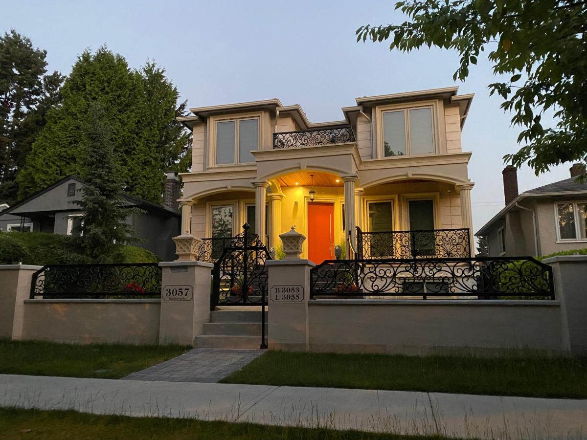Milano Luxury Suites Vancouver Kültér fotó