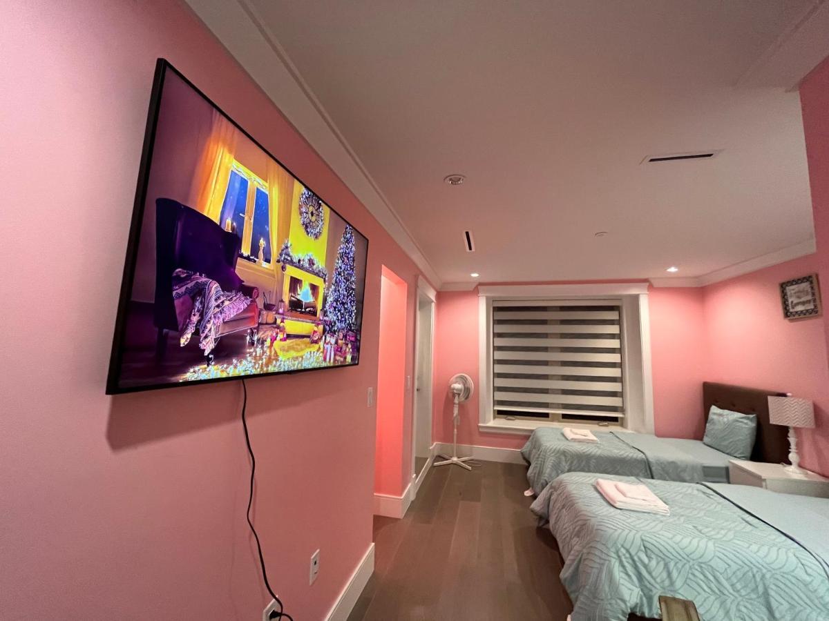 Milano Luxury Suites Vancouver Kültér fotó